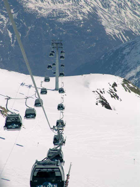 12b.jpg (74019 bytes)