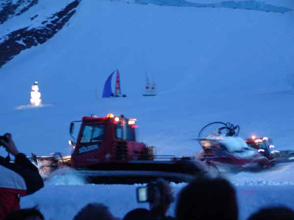 24b.jpg (49696 bytes)