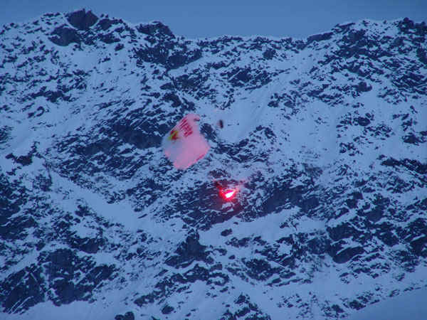 26b.jpg (135672 bytes)