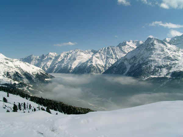 8b.jpg (62354 bytes)