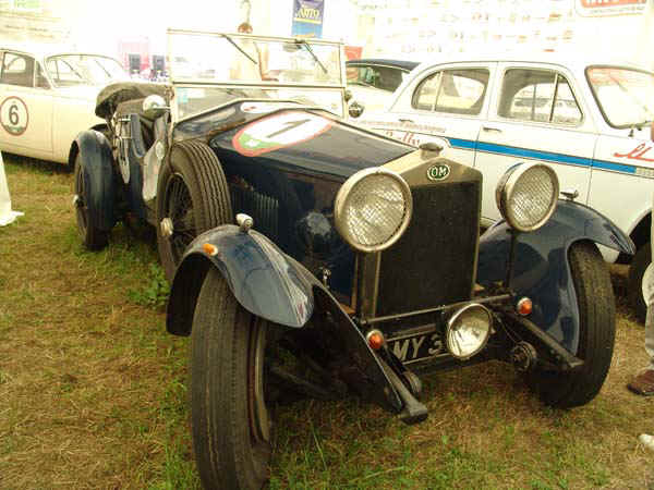 1b.jpg (92815 bytes)