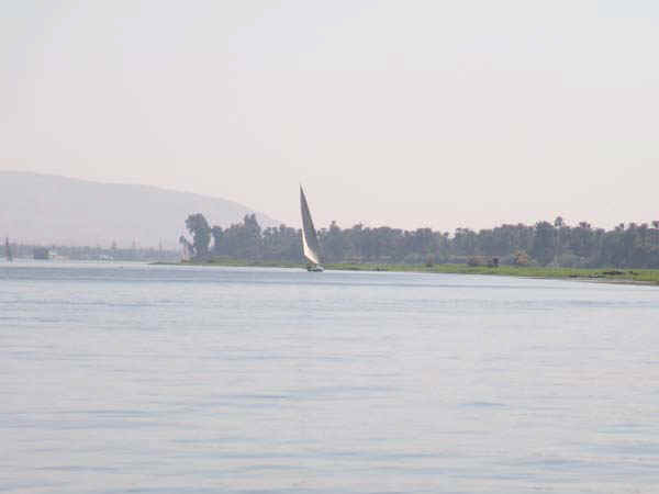 30b.jpg (47826 bytes)