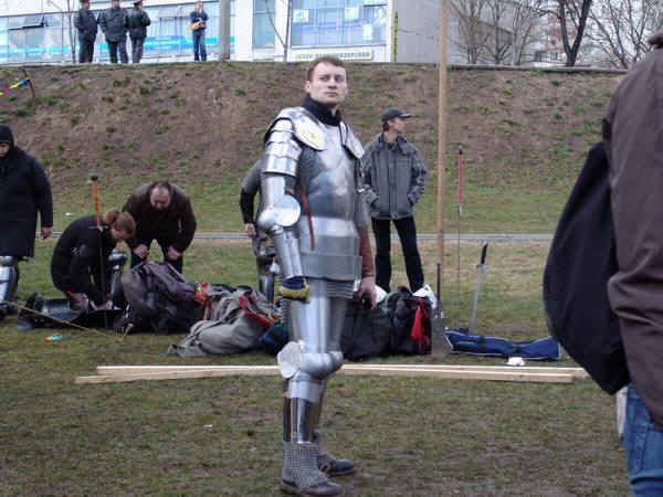 1b.jpg (111613 bytes)