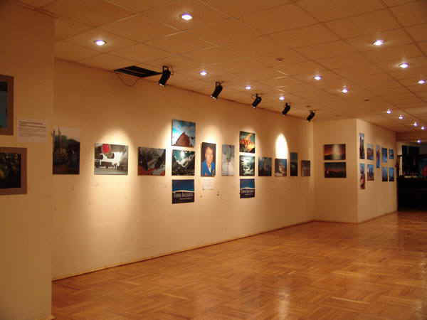 1b.jpg (111613 bytes)