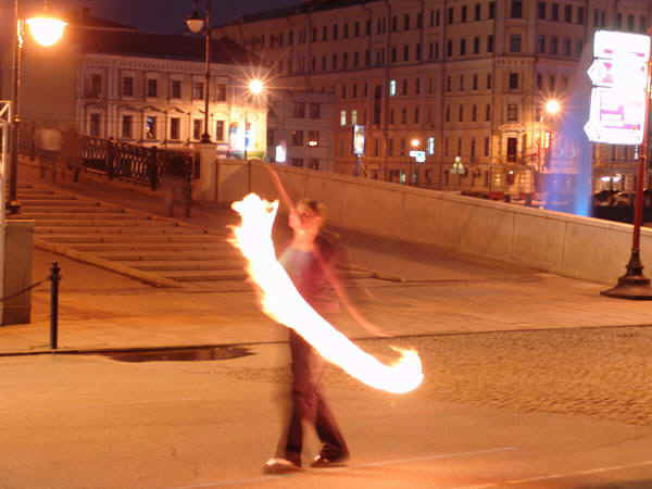 1b.jpg (111613 bytes)