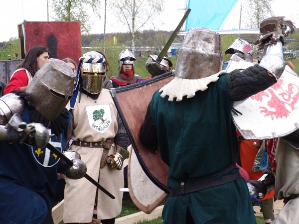 1b.jpg (111613 bytes)