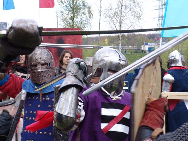 1b.jpg (111613 bytes)