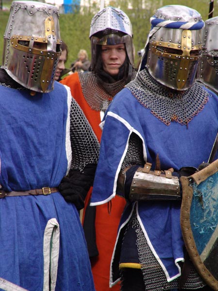 1b.jpg (111613 bytes)