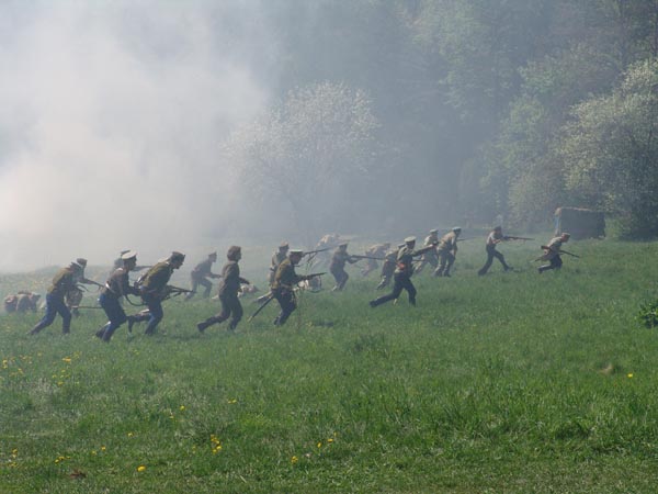 1b.jpg (111613 bytes)