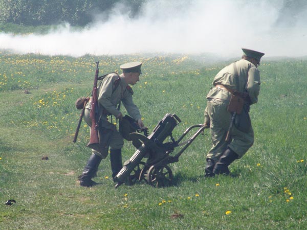 1b.jpg (111613 bytes)