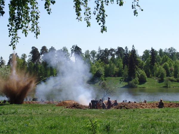 1b.jpg (111613 bytes)