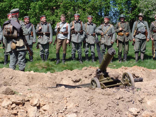 1b.jpg (111613 bytes)