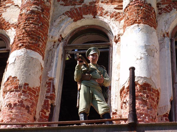 1b.jpg (111613 bytes)