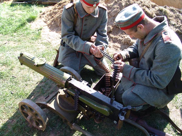 1b.jpg (111613 bytes)