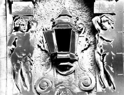 20b.jpg (70154 bytes)