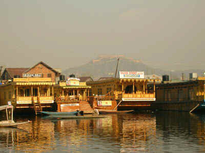 1b.jpg (111613 bytes)