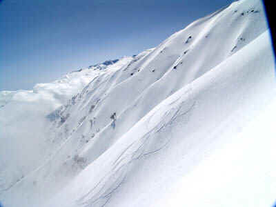 1b.jpg (111613 bytes)