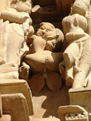 1b.jpg (111613 bytes)