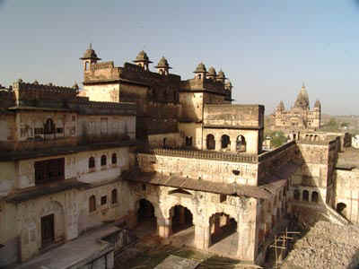 1b.jpg (111613 bytes)