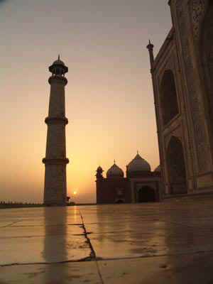 1b.jpg (111613 bytes)