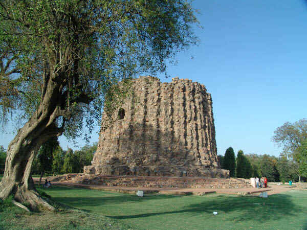 1b.jpg (111613 bytes)