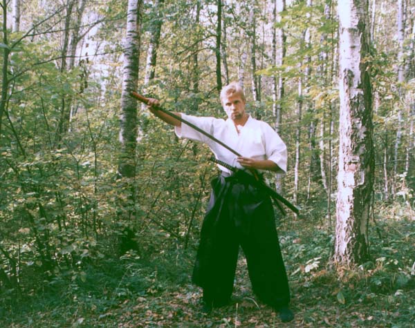 11b.jpg (82252 bytes)