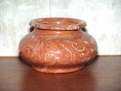 2b.jpg (36459 bytes)