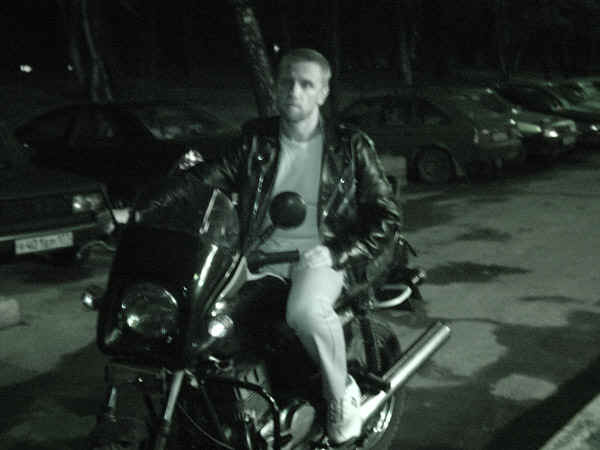 1b.jpg (92815 bytes)