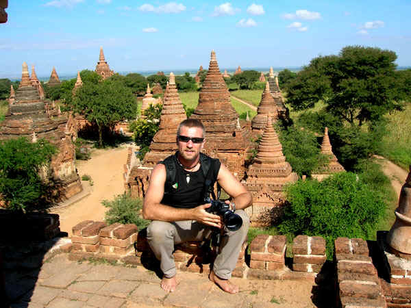 1b.jpg (111613 bytes)