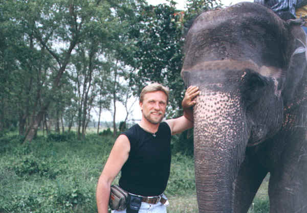 51b.jpg (110028 bytes)