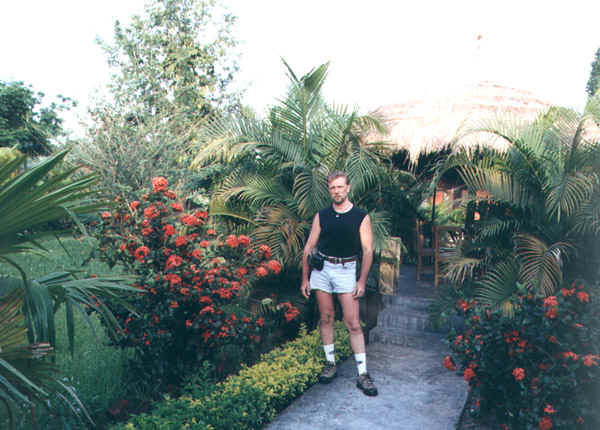 53b.jpg (127920 bytes)