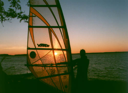 18b.jpg (28161 bytes)