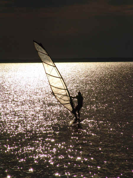 2b.jpg (75941 bytes)