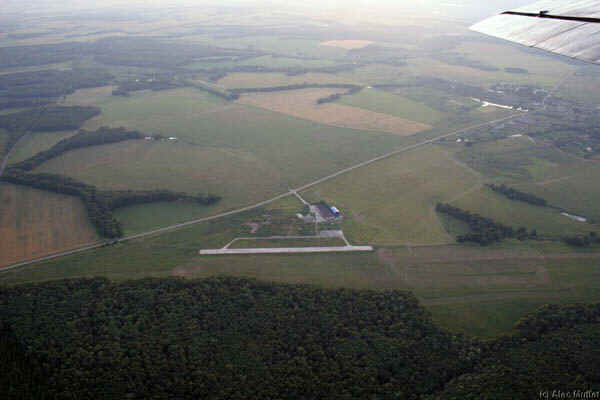 2b.jpg (39896 bytes)