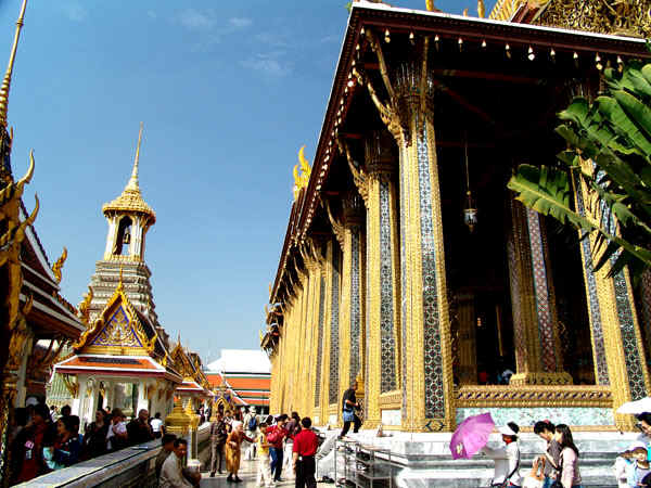 1b.jpg (111613 bytes)