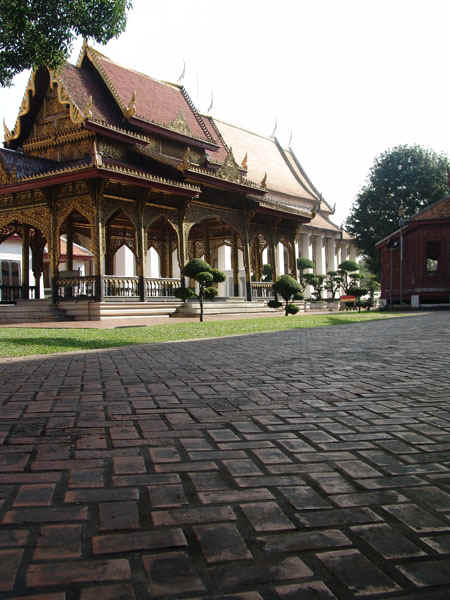 1b.jpg (111613 bytes)