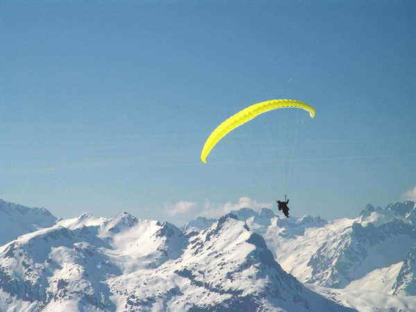 1b.jpg (111613 bytes)