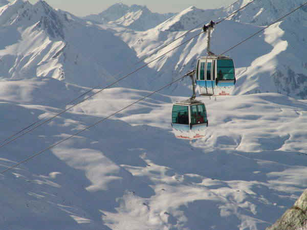 1b.jpg (111613 bytes)