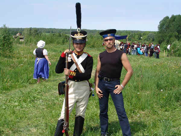 11b.jpg (97759 bytes)