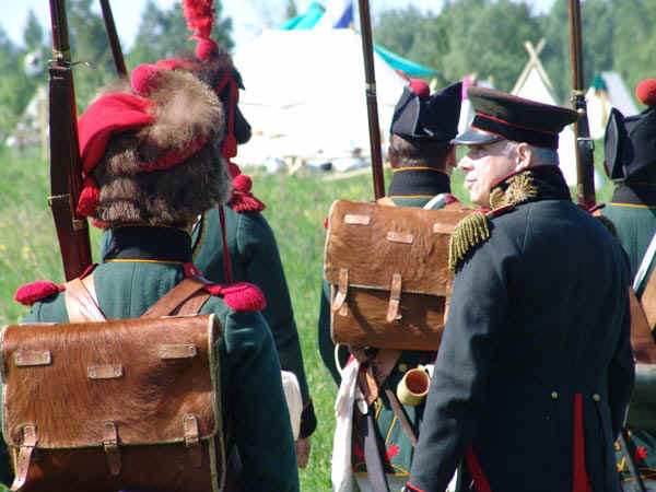 11b.jpg (97759 bytes)