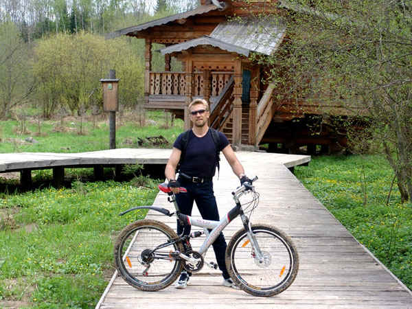 9b.jpg (147966 bytes)